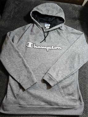Champion Hoodie Gray Script Logo Men’s XL Textured Knit Pullover Sweatshirt